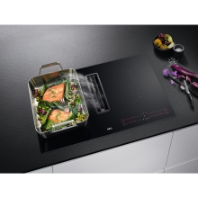 AEG CCE84543CB Professional Line Kochfeld mit integriertem Dunstabzug 80cm Induktion rahmenlos