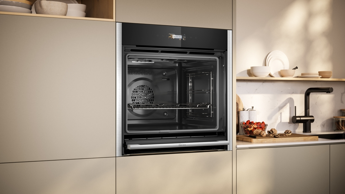 B54CR71N0 Neff WiFi Slide&Hide günstig EEK:A+ Pyrolyse EasyClean Backofen N70 kaufen 3,7\